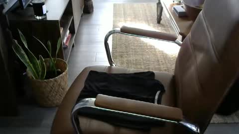 Snapshot of nareth338 chatting on February 11, 11:22 pm nareth338 online show from February 11, 11:22 pm