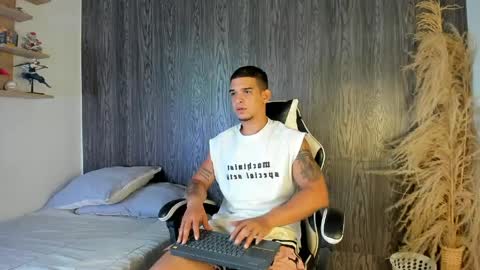 natan_77 online show from April 8, 10:18 pm