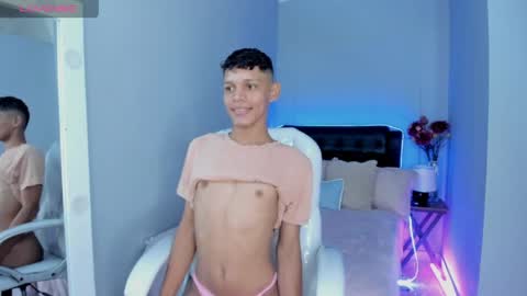 nathalie_moon_ online show from April 11, 1:14 pm