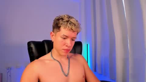 Nathan online show from November 21, 10:09 pm