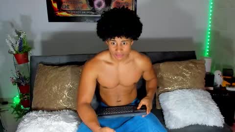 Snapshot of nathan_sexy247 chatting on October 20, 12:36 am Nathan online show from October 20, 12:36 am