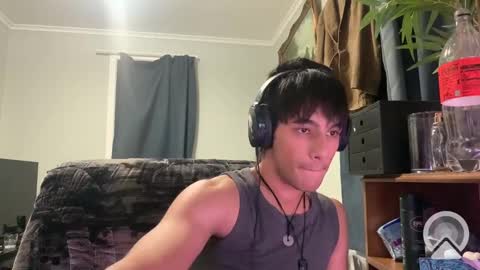 Snapshot of native_boy2 chatting on February 13, 8:48 am native_boy2 online show from February 13, 8:48 am