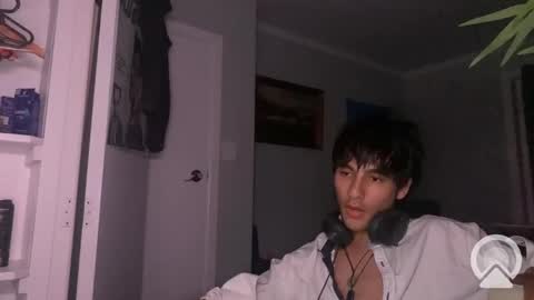 Snapshot of native_boy2 chatting on February 17, 2:04 pm native_boy2 online show from February 17, 2:04 pm