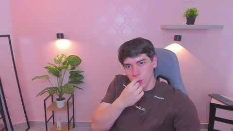 Nathaniel online show from April 13, 10:10 pm