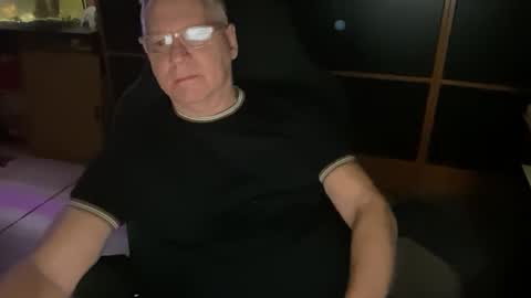 naughtydaddyla online show from February 11, 4:11 am