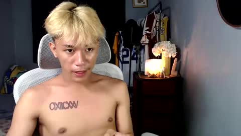 Loy online show from December 18, 8:38 pm