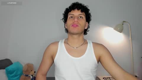 Snapshot of naxttan chatting on October 17, 7:23 am Natan online show from October 17, 7:23 am