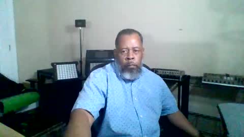Snapshot of ncmale2021 chatting on October 19, 8:01 pm Terry online show from October 19, 8:01 pm