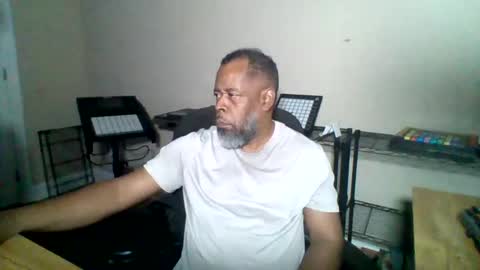 Snapshot of ncmale2021 chatting on October 13, 3:01 am Terry online show from October 13, 3:01 am
