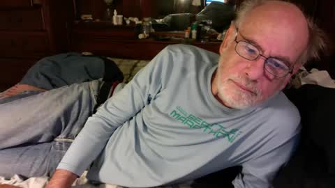Snapshot of nedddludd chatting on October 22, 12:58 am nedddludd online show from October 22, 12:58 am
