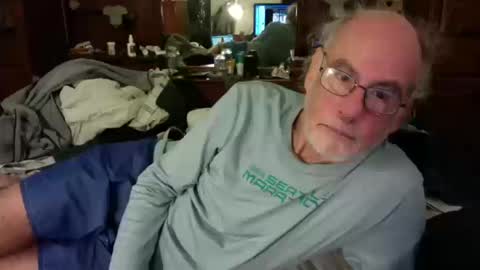 Snapshot of nedddludd chatting on October 12, 1:54 am nedddludd online show from October 12, 1:54 am