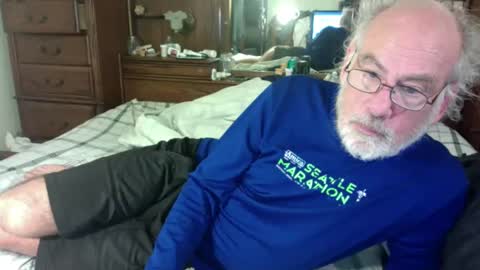 Snapshot of nedddludd chatting on September 15, 12:02 am nedddludd online show from September 15, 12:02 am