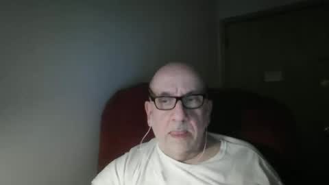 Tom online show from April 3, 1:35 am