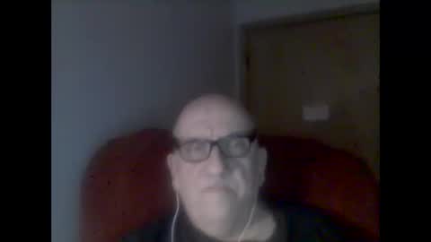 Tom online show from February 23, 2:14 am