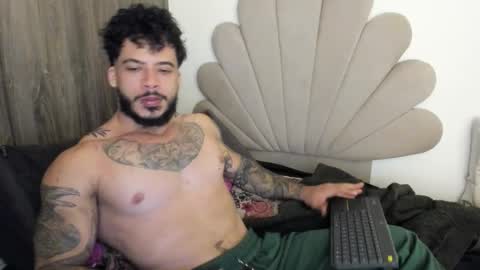 Nei turn green online show from December 22, 11:46 pm