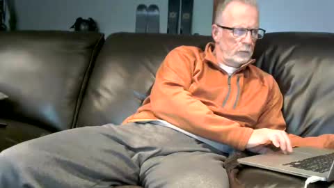 Snapshot of neman4u2c chatting on October 12, 11:10 pm Jack online show from October 12, 11:10 pm