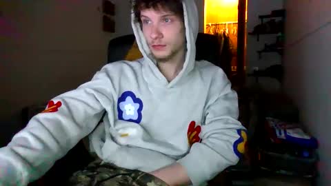 nephew_p online show from April 21, 1:42 am