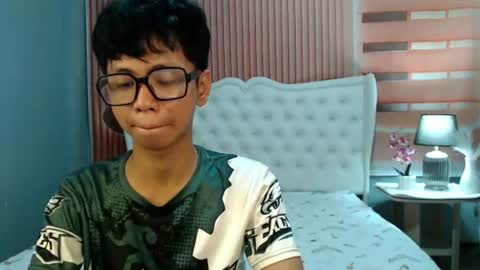 Ethan online show from July 30, 5:07 am