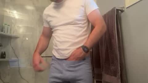 newguy_097 online show from February 11, 10:59 pm