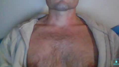 Snapshot of newtyguy90 chatting on December 16, 10:24 pm newtyguy90 online show from December 16, 10:24 pm