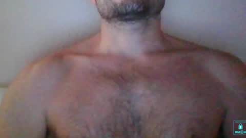 Snapshot of newtyguy90 chatting on January 1, 12:11 pm newtyguy90 online show from January 1, 12:11 pm