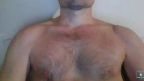 Snapshot of newtyguy90 chatting on December 5, 7:27 am newtyguy90 online show from December 5, 7:27 am
