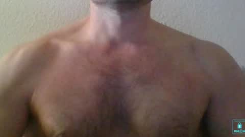 Snapshot of newtyguy90 chatting on January 9, 10:31 am newtyguy90 online show from January 9, 10:31 am