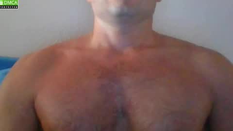 Snapshot of newtyguy90 chatting on September 19, 7:20 am newtyguy90 online show from September 19, 7:20 am