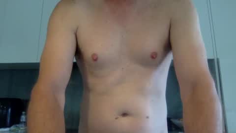 Snapshot of newysub75 chatting on February 20, 10:37 pm newysub75 online show from February 20, 10:37 pm