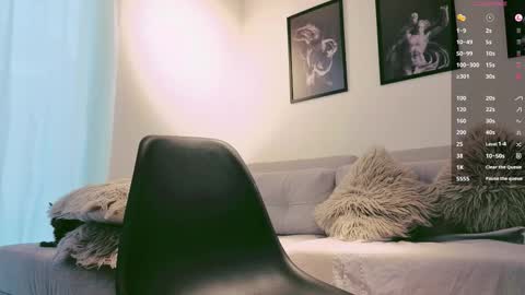 Snapshot of neythan__blaze chatting on October 8, 8:35 pm online show from October 8, 8:35 pm