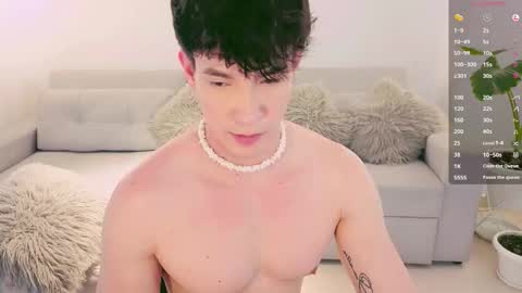 Snapshot of neythan__blaze chatting on October 6, 9:41 pm online show from October 6, 9:41 pm