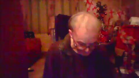 Snapshot of nice6body chatting on December 3, 1:06 am nice6body online show from December 3, 1:06 am