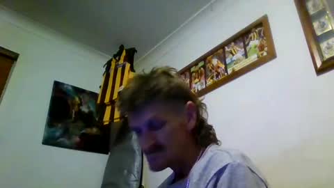 Snapshot of niceozziecockxxx chatting on December 16, 12:16 pm Sexiishaine online show from December 16, 12:16 pm