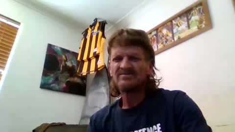 Snapshot of niceozziecockxxx chatting on January 14, 3:32 am Sexiishaine online show from January 14, 3:32 am