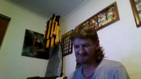 Snapshot of niceozziecockxxx chatting on January 24, 7:07 pm Sexiishaine online show from January 24, 7:07 pm