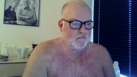 nicexxdane online show from April 9, 6:00 am