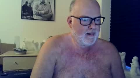 nicexxdane online show from April 18, 3:41 am