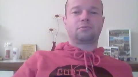 nick1990b online show from February 10, 7:07 pm