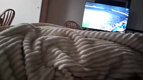 Snapshot of nick88987 chatting on October 21, 2:03 am nick88987 online show from October 21, 2:03 am