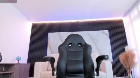 nick owen26 online show from April 4, 6:27 pm