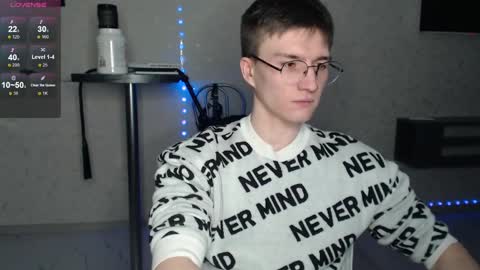 Snapshot of nick_owner chatting on March 7, 6:11 pm Nick online show from March 7, 6:11 pm