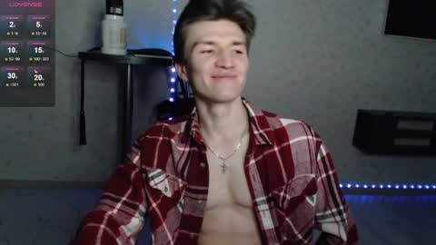 Snapshot of nick_owner chatting on January 30, 1:33 am Nick online show from January 30, 1:33 am