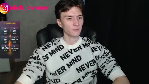 Snapshot of nick_owner chatting on October 13, 4:18 am Nick online show from October 13, 4:18 am
