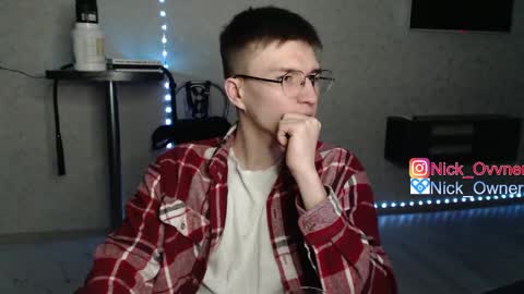 Snapshot of nick_owner chatting on February 17, 4:15 pm Nick online show from February 17, 4:15 pm