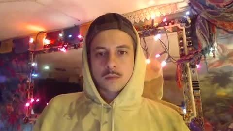 nickandmaryane online show from May 17, 2:09 am