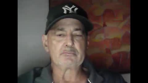 nickincali online show from December 18, 7:26 am