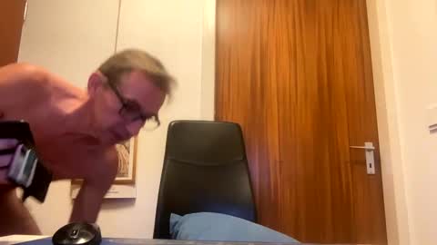 Snapshot of nico181969 chatting on January 18, 9:02 pm Nico online show from January 18, 9:02 pm