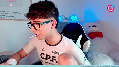 nico  online show from March 28, 8:31 pm