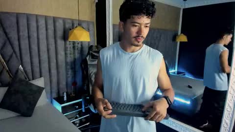 Nicolai online show from March 1, 1:00 pm