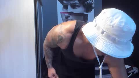 Andres online show from December 20, 4:36 pm